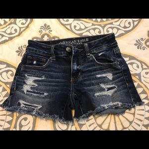 AE distressed blue jean shorts Size 0